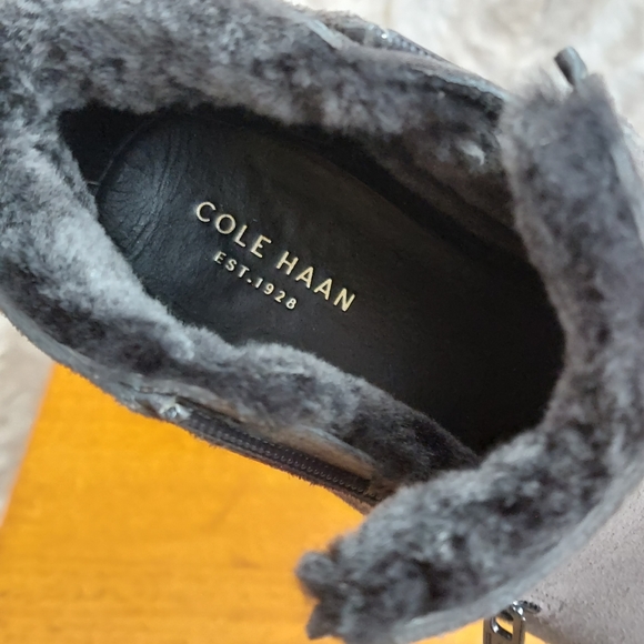 Cole Haan Waterproof Ankle Boots w/fur, sz 7.5 - Picture 6 of 14